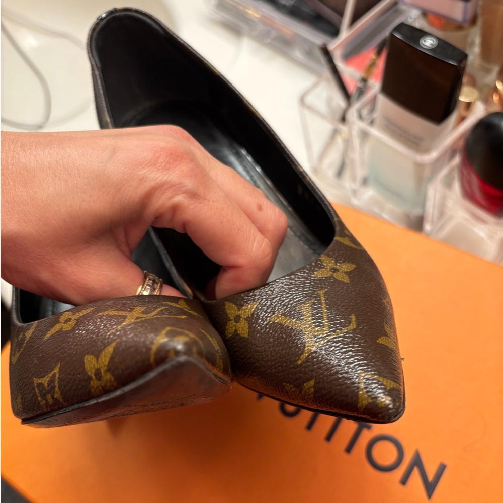 Louis Vuitton Black and Brown Monogram Heels